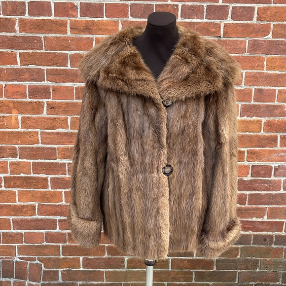 Vintage Cropped Brown Fur Coat - Picture 2 of 12